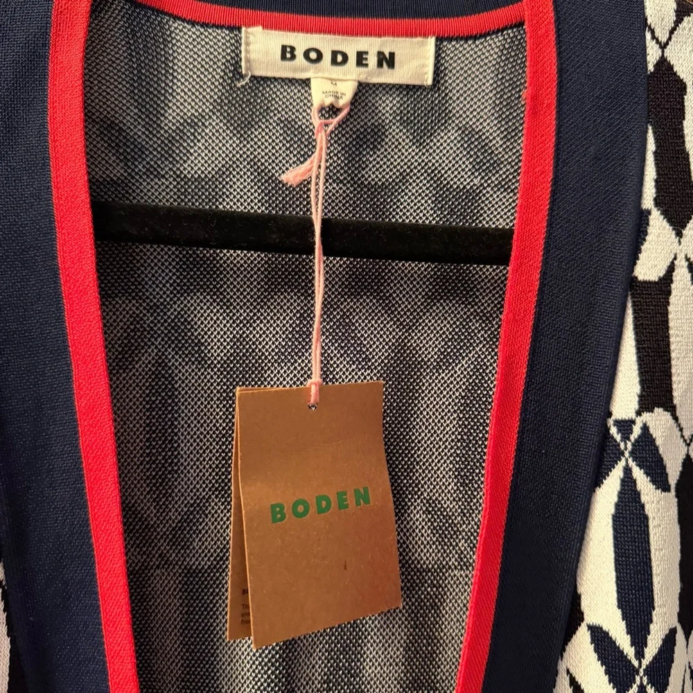 Boden Navy and Red Jacquard design Cardigan with tags in size medium - Picture 3 of 6